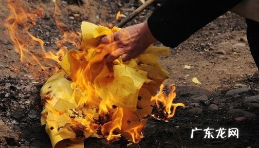 新亡人第一次七月半怎么弄 新亡人七月半写包怎么写