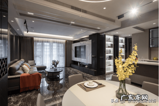 餐厅的地板铺什么颜色的好 餐厅地板什么颜色好看