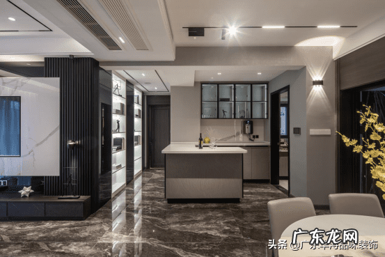 餐厅的地板铺什么颜色的好 餐厅地板什么颜色好看