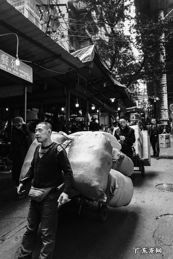 朝天门服装批发市场在哪里 重庆朝天门服装批发城