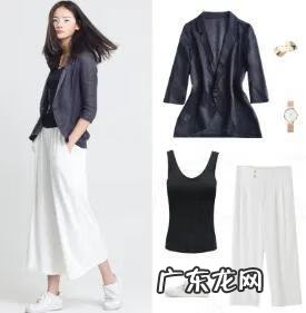 小西装内搭怎么搭才好看 小西装怎么搭配好看