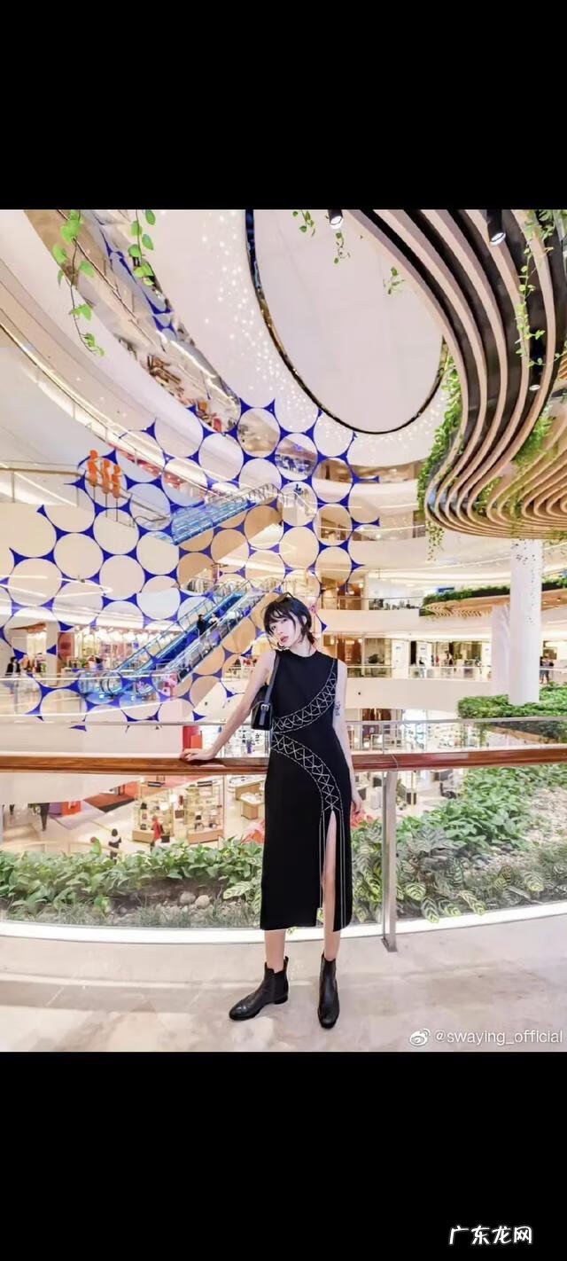 世界著名服装设计师及作品 服装设计师品牌有哪些