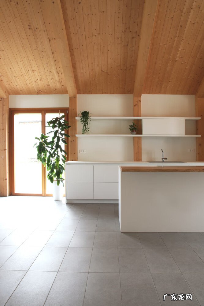 前后楼房错开风水 楼房前后排平行错开好吗