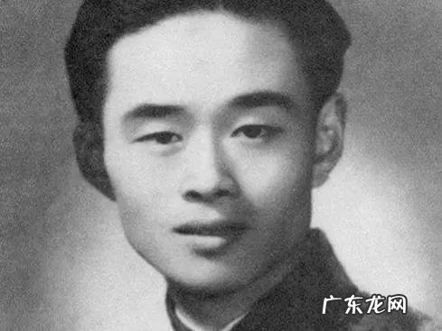 “中国情书王子”,只活了32岁:他用10句话,写尽爱情