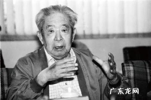 “半成斋主”94岁贾兰坡养生秘诀:牢记3点,颐养天年