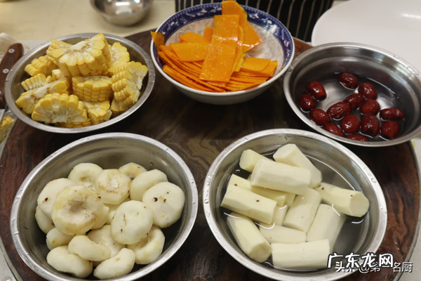年夜饭做几个菜合适 年夜饭做几道菜合适
