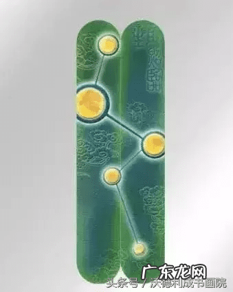 开业穿旗袍的寓意 上贡龙袍风水有何涵义