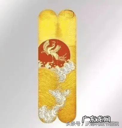 开业穿旗袍的寓意 上贡龙袍风水有何涵义