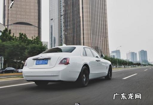 劳斯莱幻影和古斯特区别大吗 买古斯特自己开