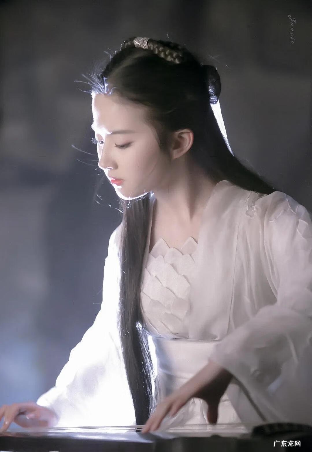 神力少女 神明少女