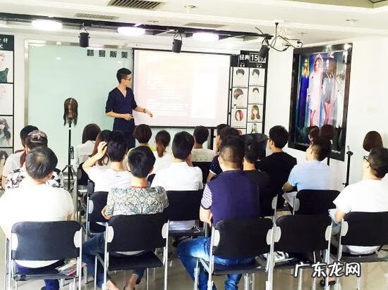 汤尼简介 汤尼国际语言中心培训