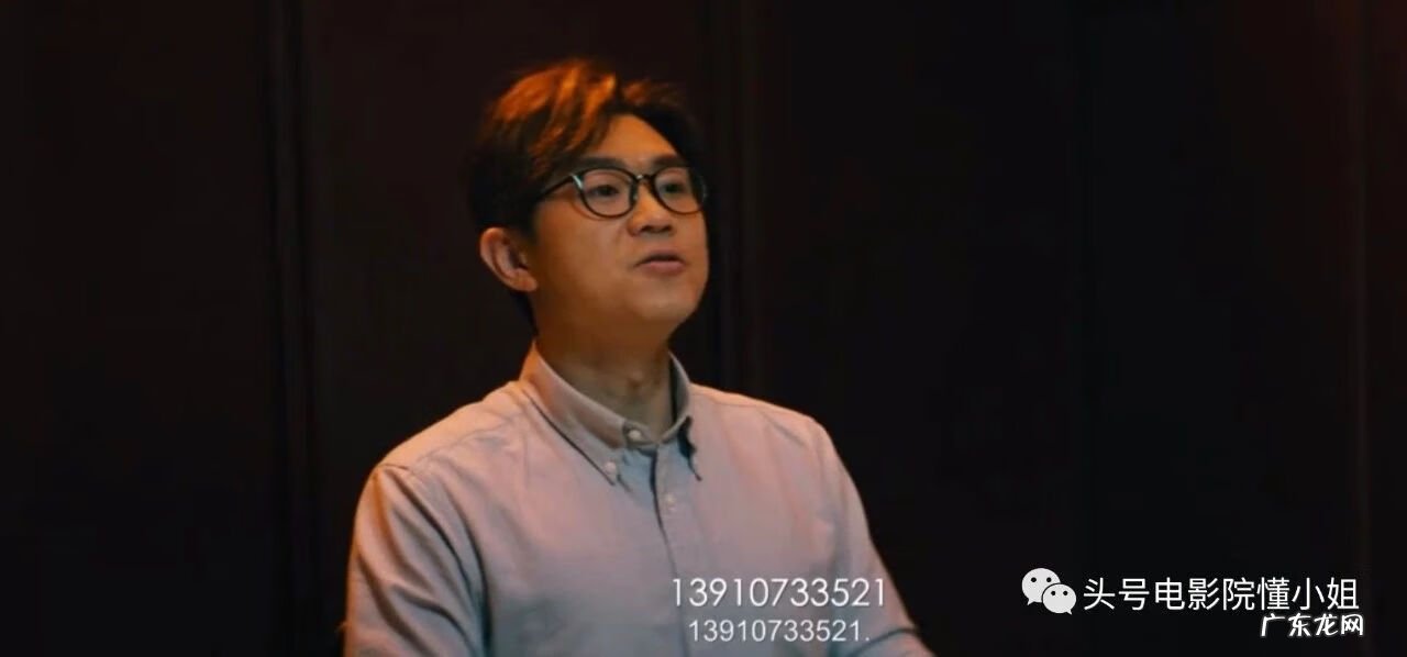 劫匪抢劫银行 严谨扮演银行劫匪