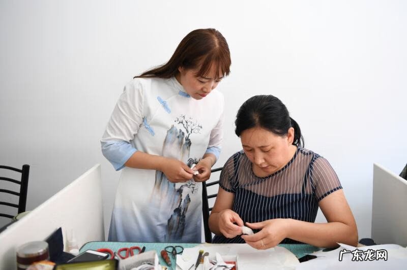 有什么行业适合年轻人 适合赚年轻人钱的行业