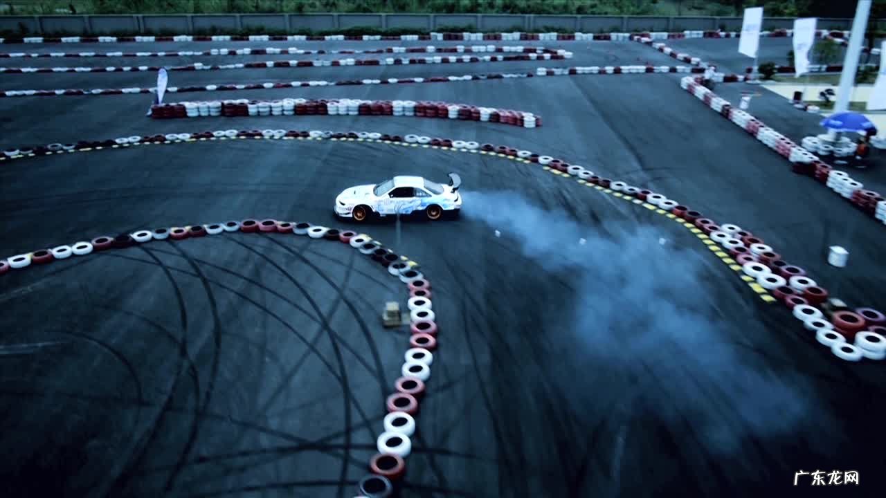 汽车漂移的动作要领 汽车飘移还是漂移