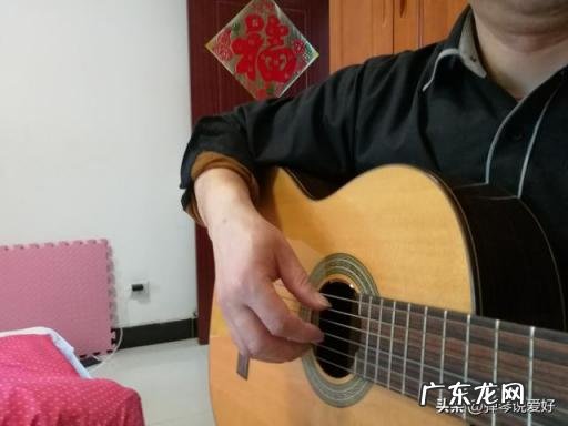 不会唱歌的人适合唱什么歌 一首歌曲