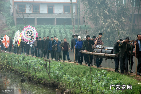 别人家的坟埋在我家地里风水