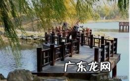 雨中漫步的心情说说短句 一个人在雨中散步的说说心情