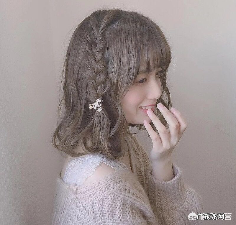 大头顶短发发型怎么扎?