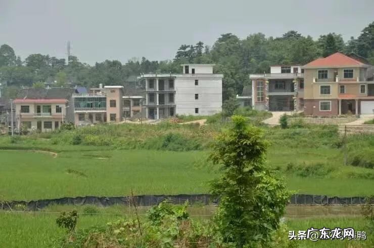 房屋出水往哪个方向好 房子前后有流水风水学