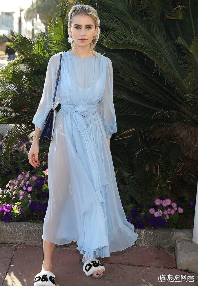 你觉得什么样的糖果色服装拍照好看？