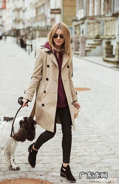 怎样搭有帽子的风衣？