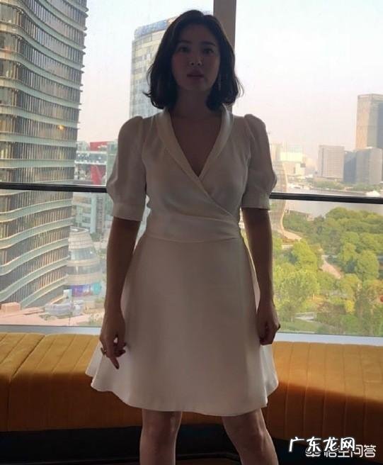 宋慧乔身材不完美衣品超赞，小个子女生裙装怎么穿才显瘦显高？