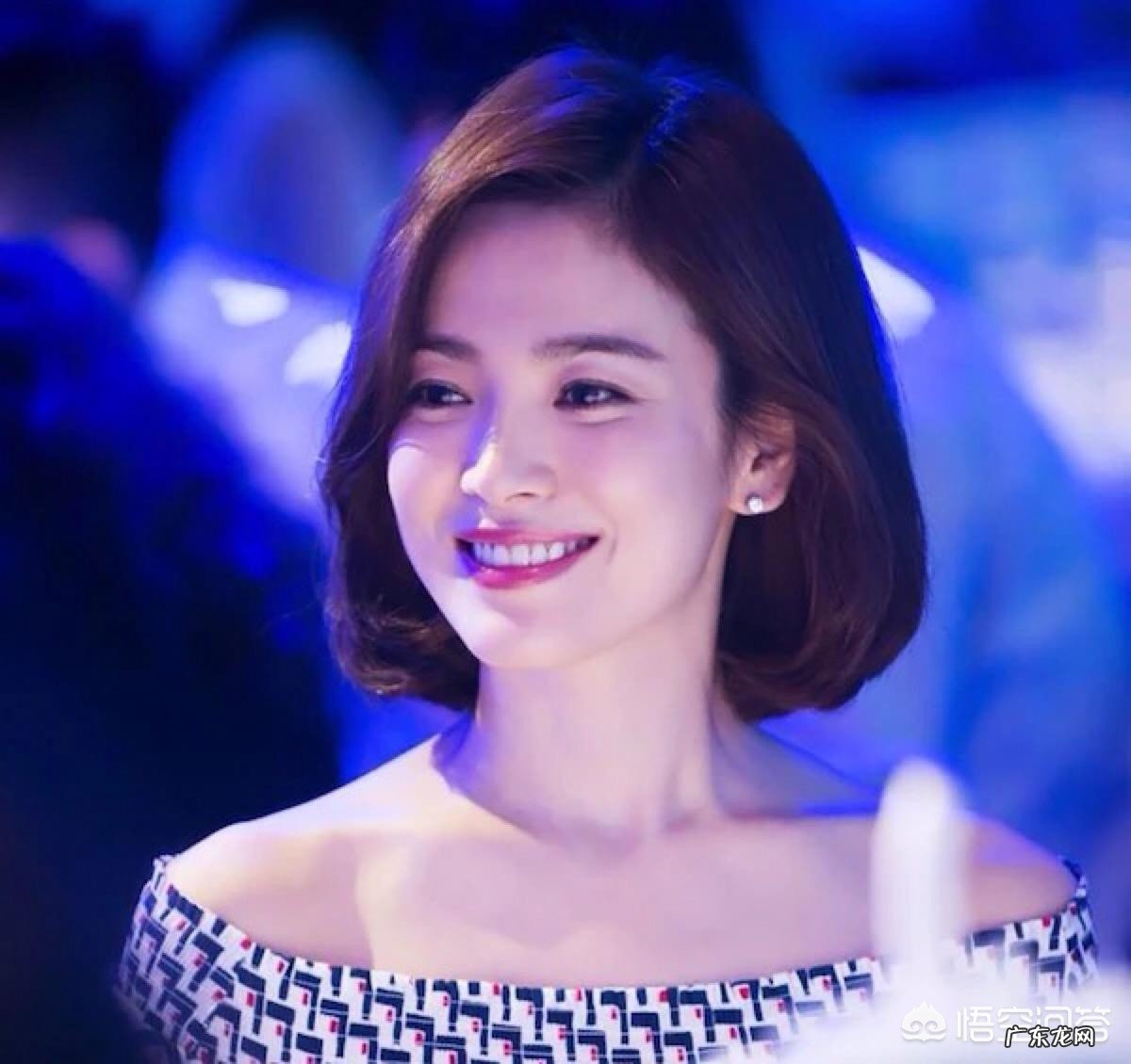 宋慧乔身材不完美衣品超赞，小个子女生裙装怎么穿才显瘦显高？