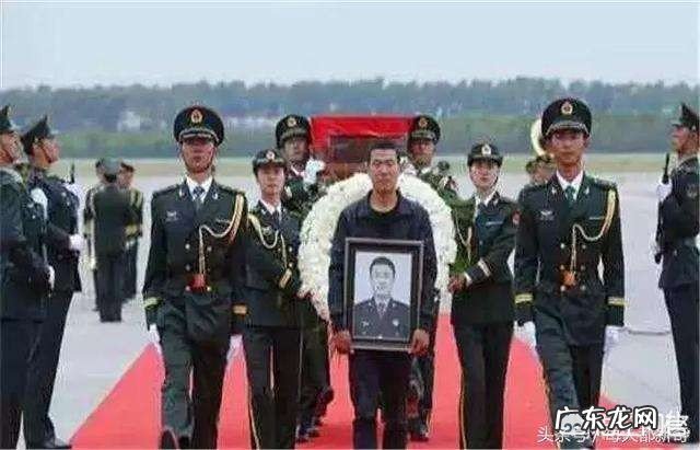 今日清明节有哪些奠怀烈士的诗词?