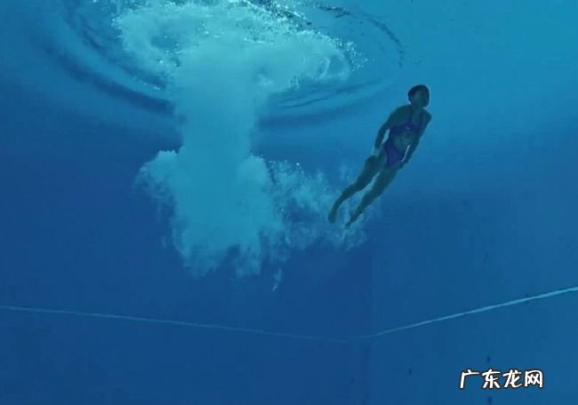 全红蝉全运会上失误仍获第一名,她是如何做到"水花消失术"的?