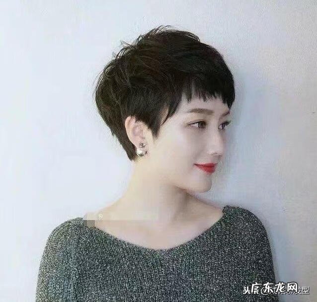 脸小如何让脸变大发型 小脸适合什么发型图片