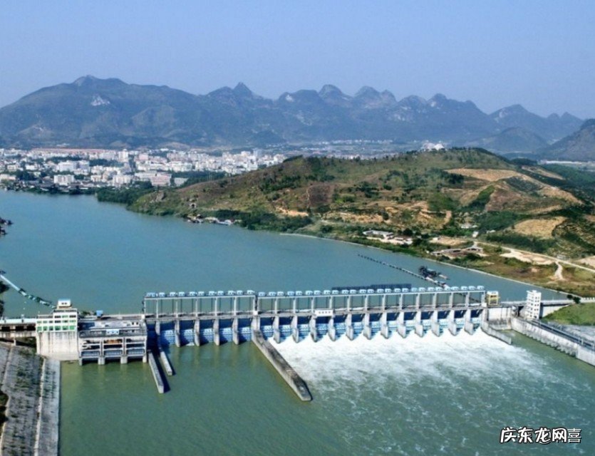 市、区 广西14个市的111个县中，都有哪些好玩景点？