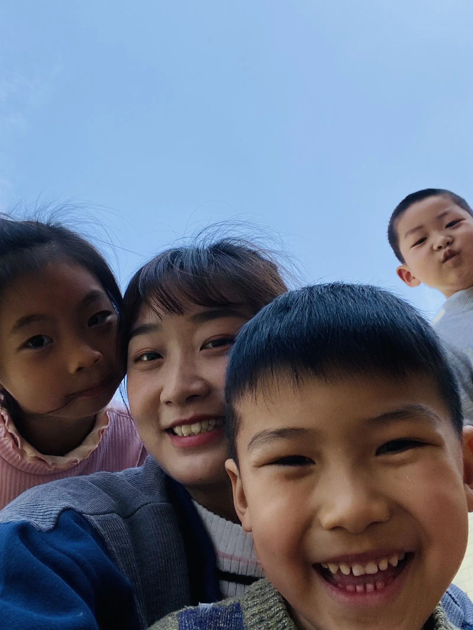 您心目中的最美教师是什么样的？