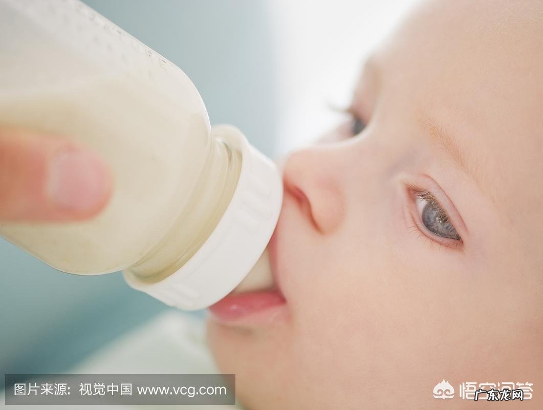 刚出生的婴儿奶粉喂多少毫升?