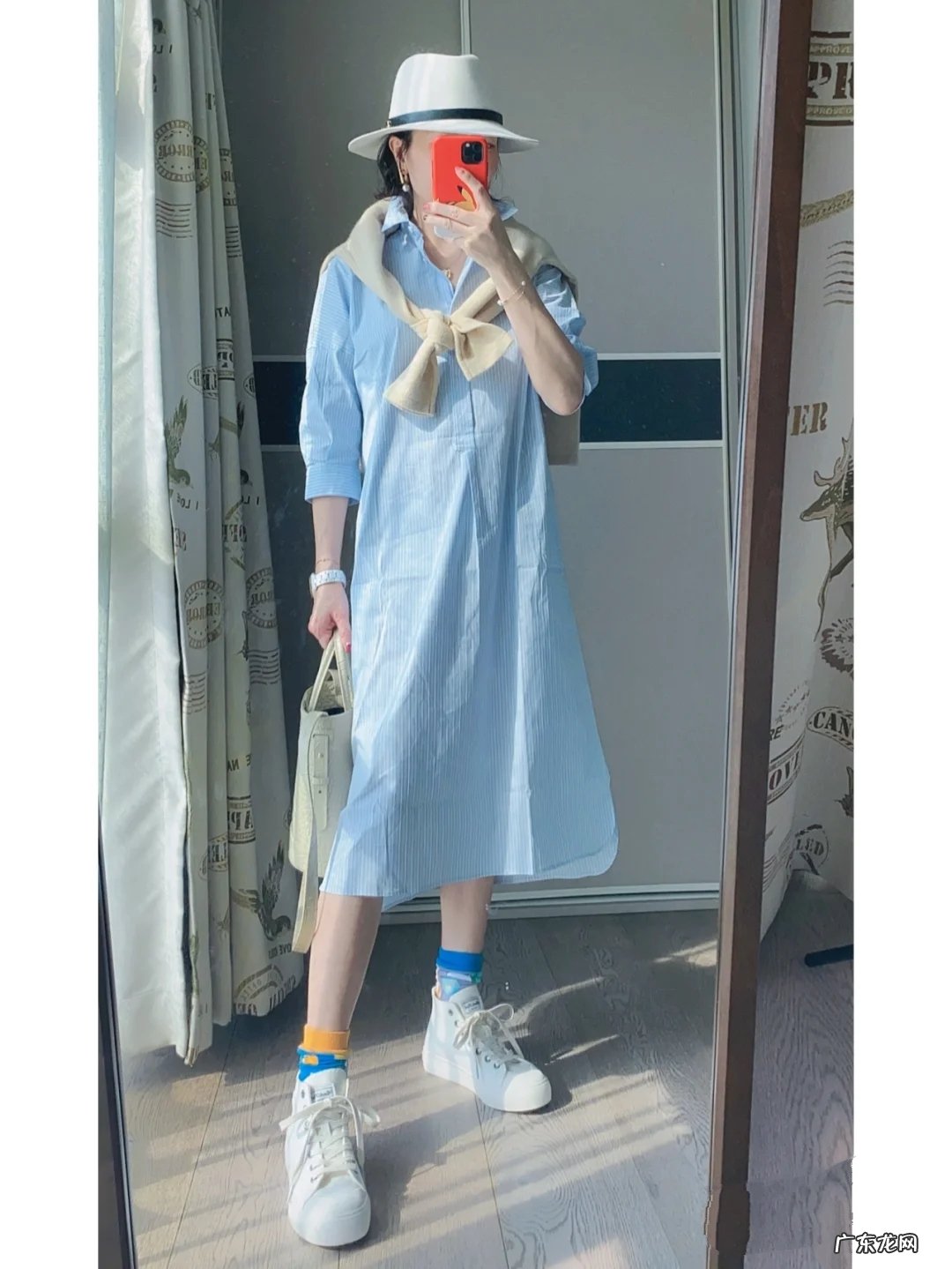 初夏如何搭配衬衫裙，有哪些时髦又实用的穿法？