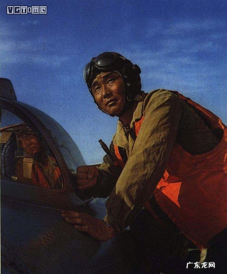 锁定现代空战 锁定现代空战怎么操作