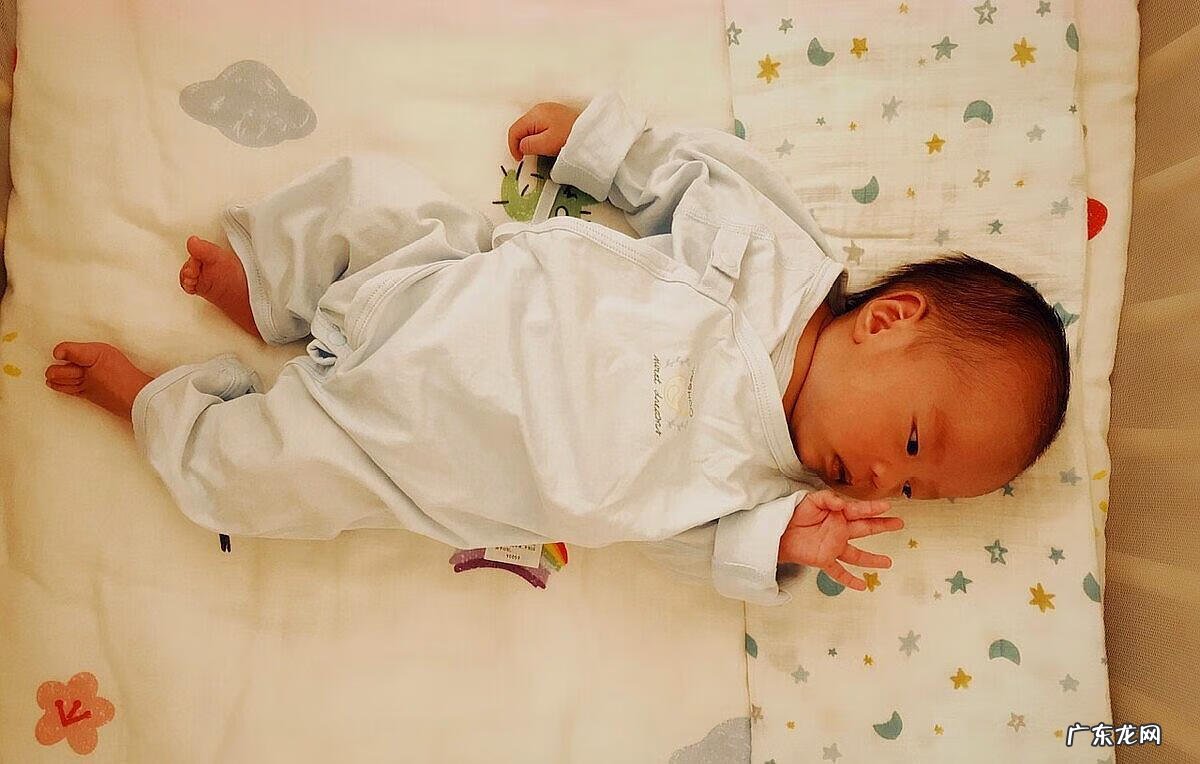 宝宝进入第三个月 宝宝3个月发育标准