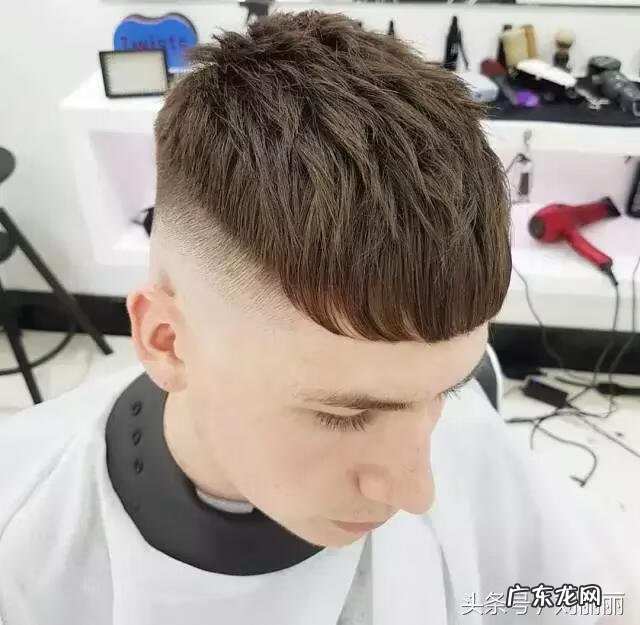 2020年潮男发型 现在流行什么发型男生