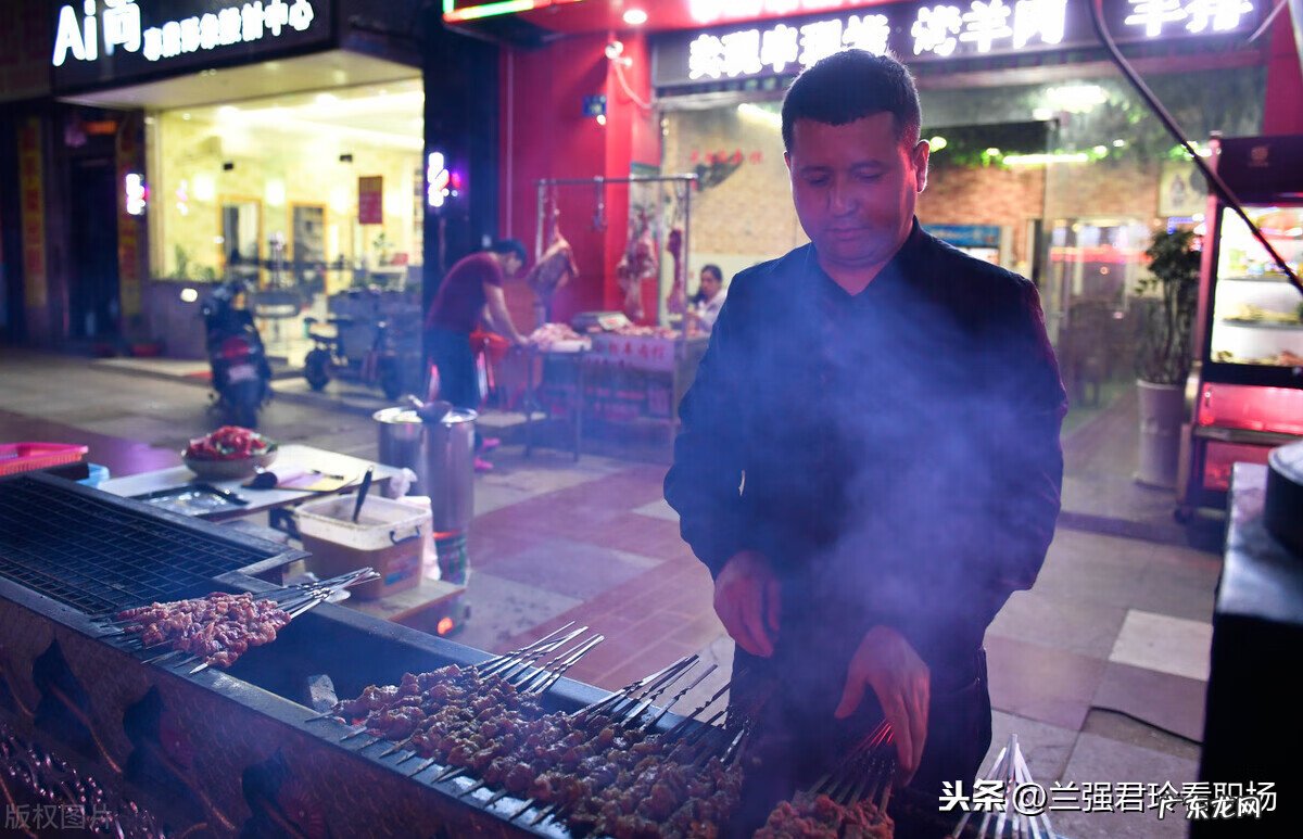 地摊货源在哪里进货 摆地摊的货源从哪里批发玩具