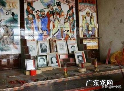 家中老人的遗像,去世多年了,应该放在哪里好呢?