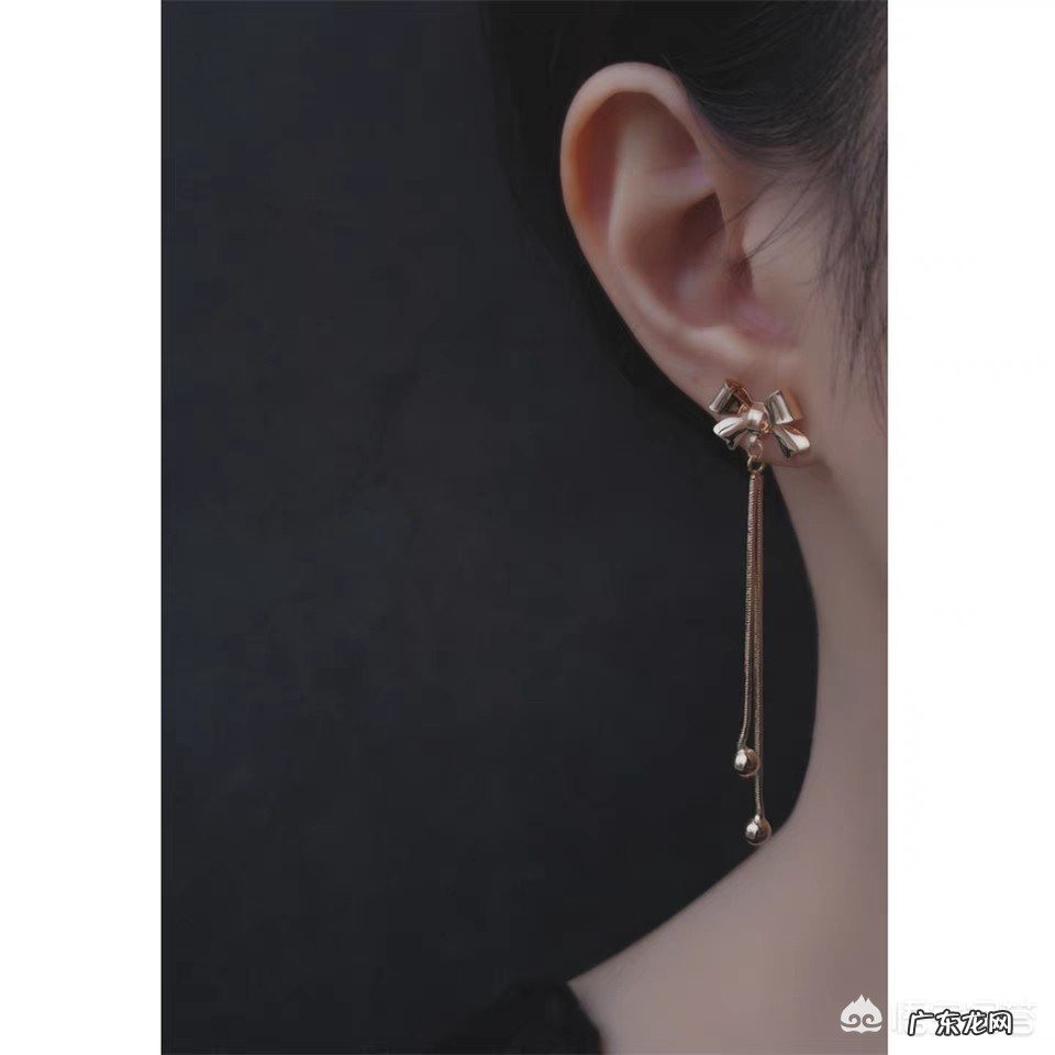 怎样挑选耳饰？