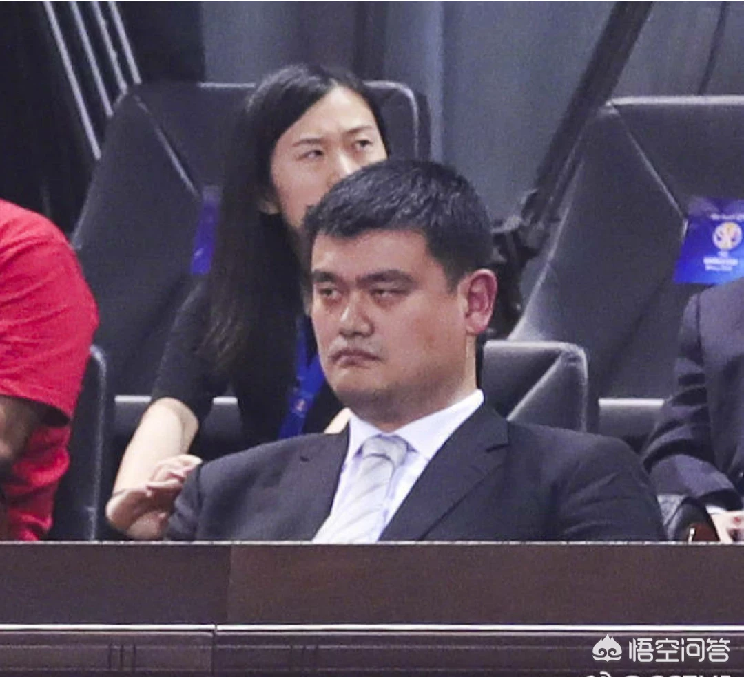 如何评价中国男篮惜败韩国,姚明在场下“目光呆滞”?