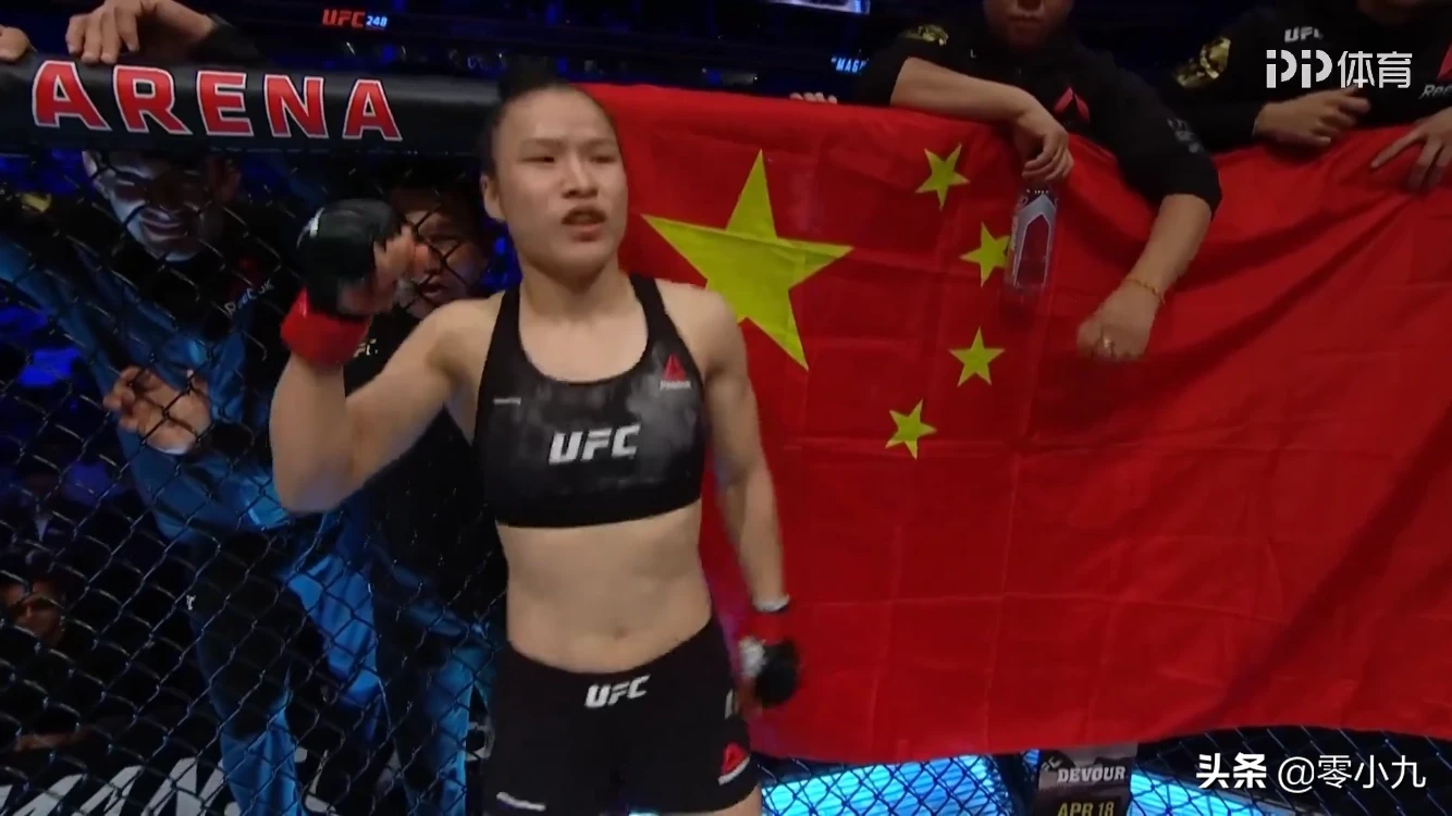 张伟丽在UFC 248比赛中血拼五局,最终分歧判定击败乔安娜卫冕成功,如何评价她的表现?