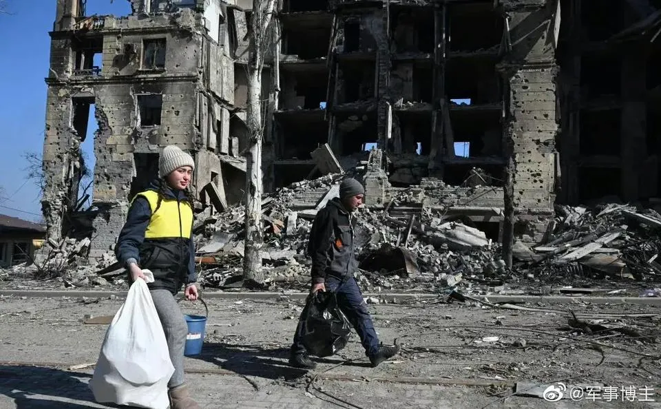 乌克兰战火纷飞,新冠病毒怎么样了?