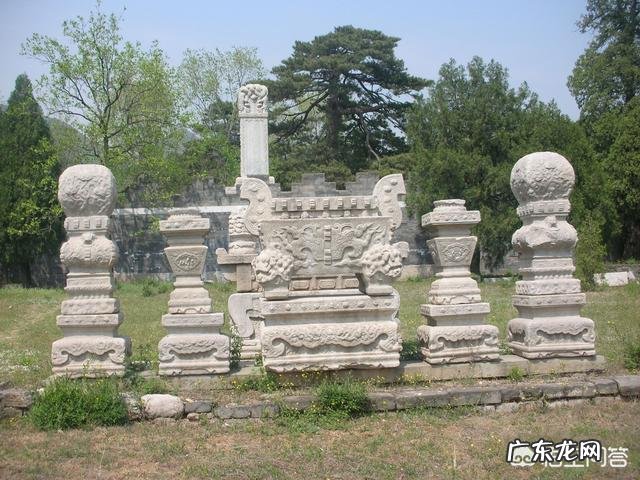 崇祯帝自缢于煤山，为何最后还能葬于明十三陵？