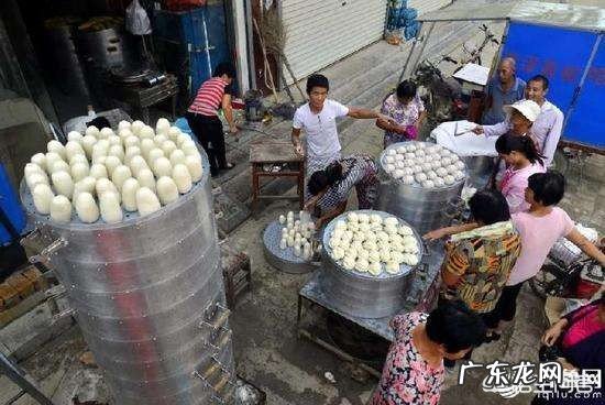 小夫妻想创业，做什么合适？