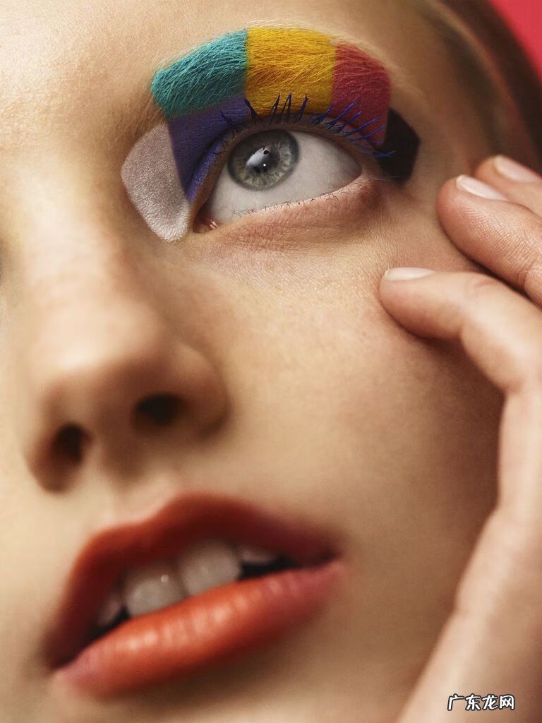 madge crayola crayons