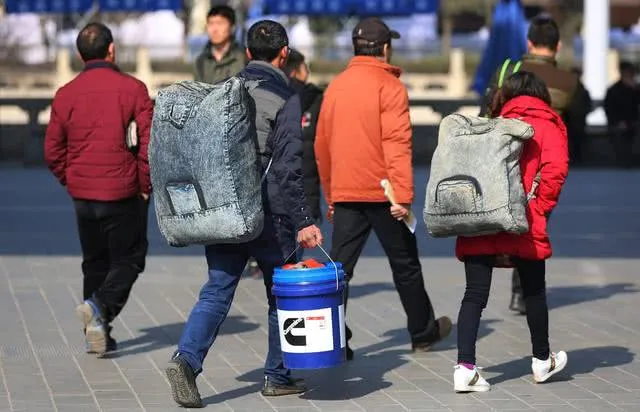 多个行业“裁员”,百万农民工将返乡?你能做什么来赚钱?