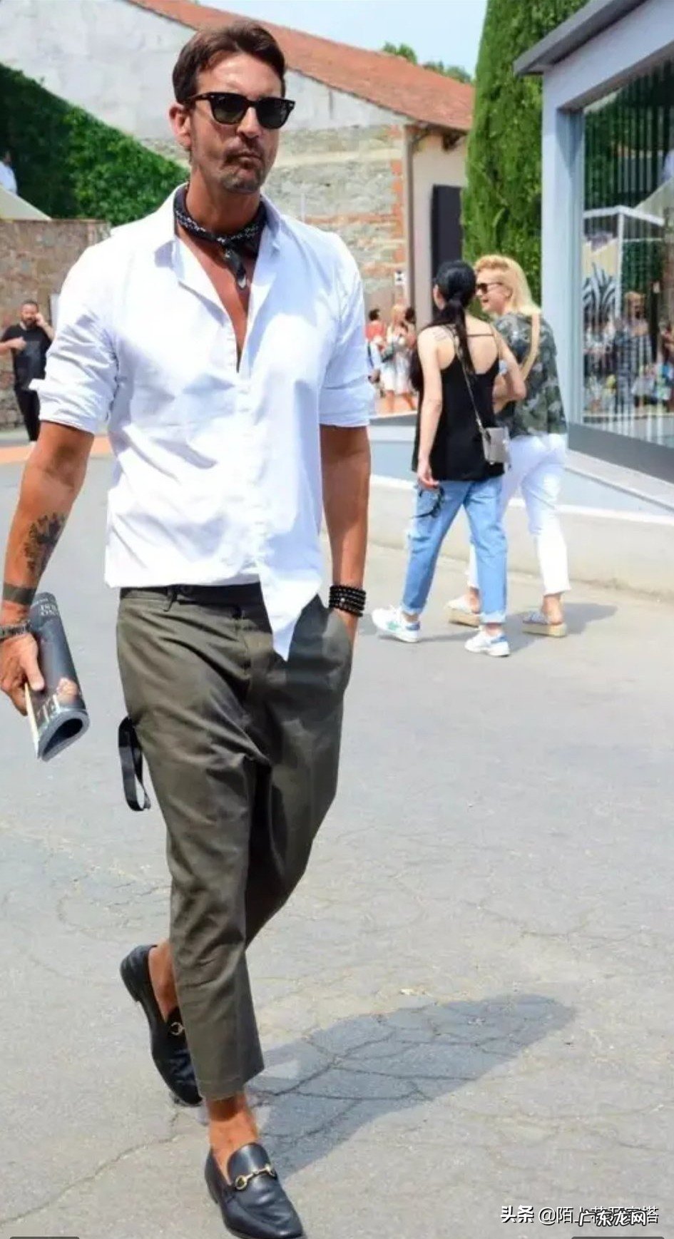 成功男士夏季休闲裤搭配什么鞋?