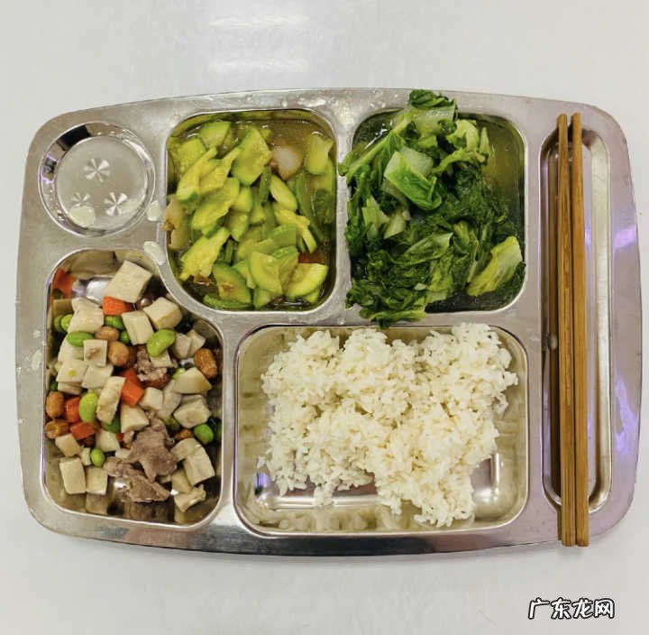 在学校的学生怎样减肥?