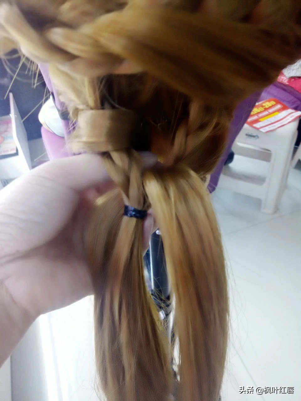 头发长又多,夏天怎么扎都觉得好热,又不舍得剪,有没有简单的盘发可以教教我?